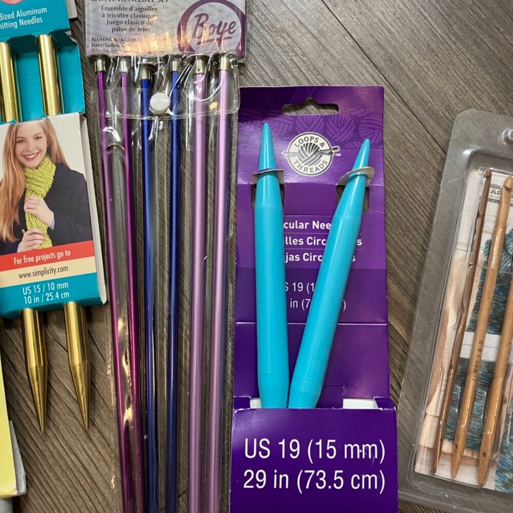 Knitting needle set - Picture 3 of 4